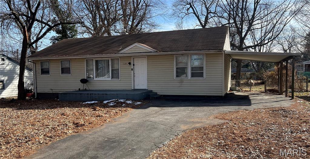 1124 Redman Boulevard Property Photo 1