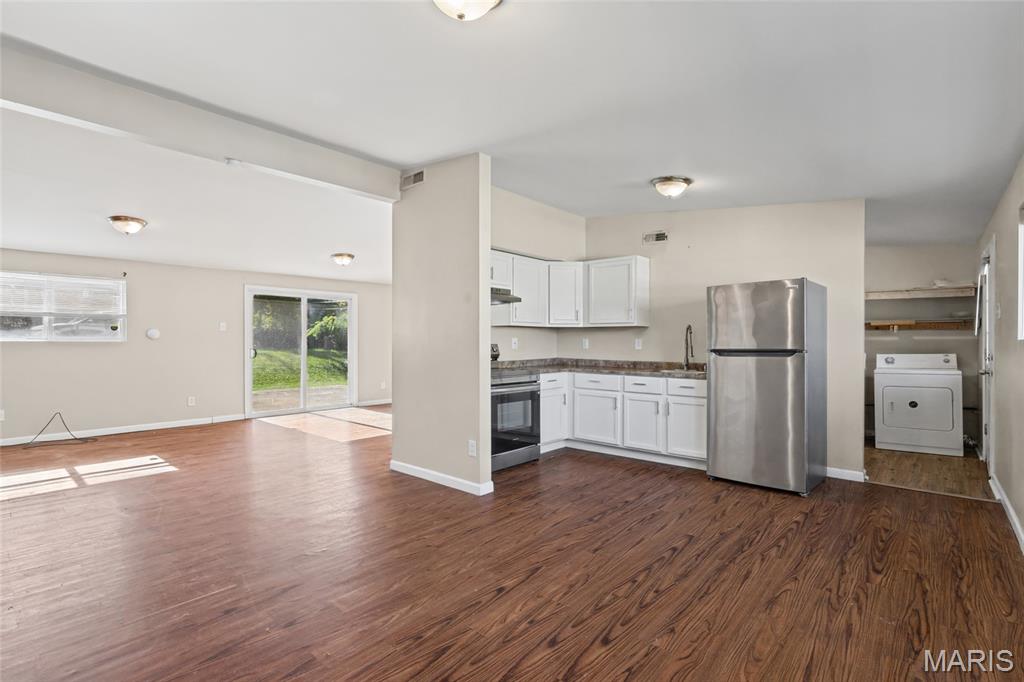6661 Pepperidge Drive Property Photo 3