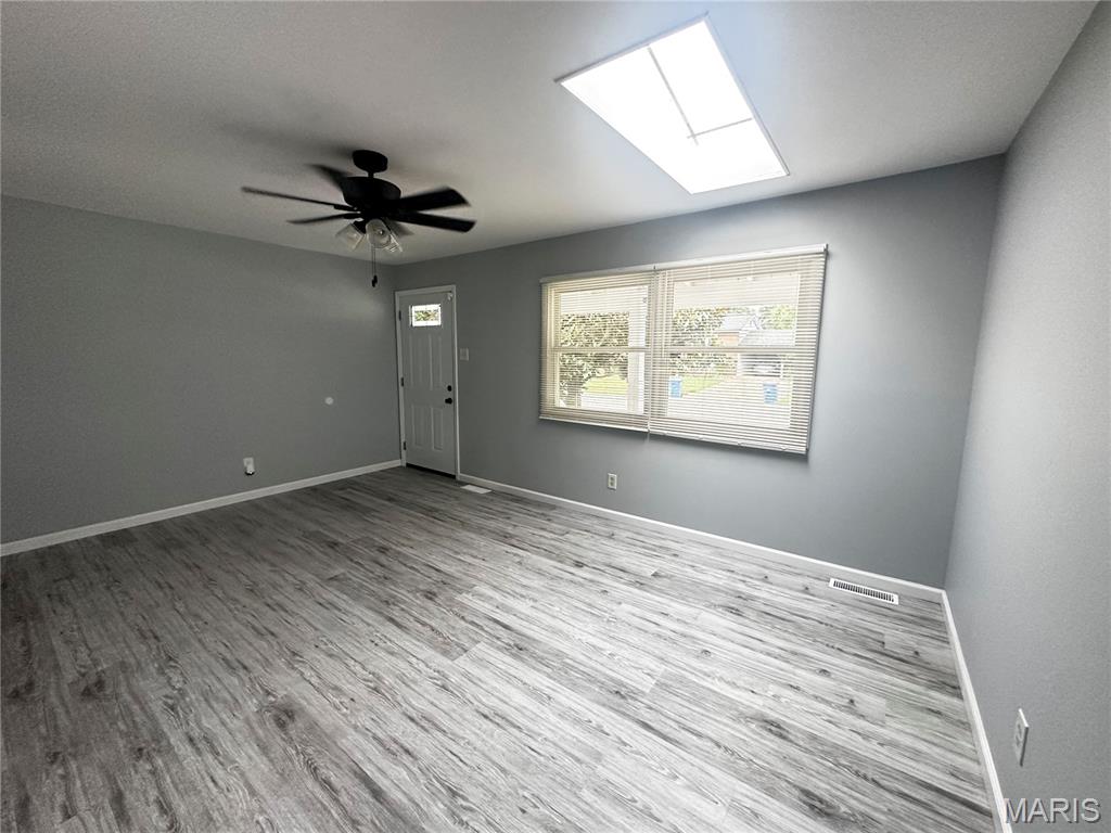 12469 Glengate Drive Property Photo 2
