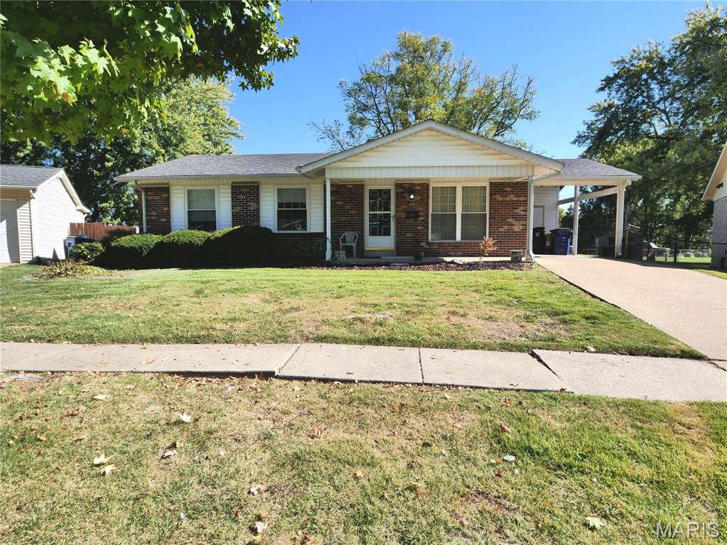 2580 Hedgerow Drive Property Photo 1