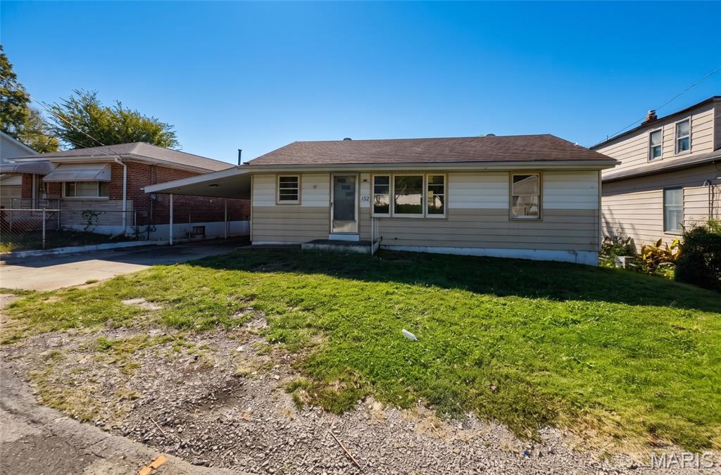 152 W Holden Avenue Property Photo 1