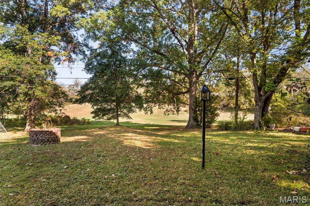 96 Thorncliff Lane Property Photo 8