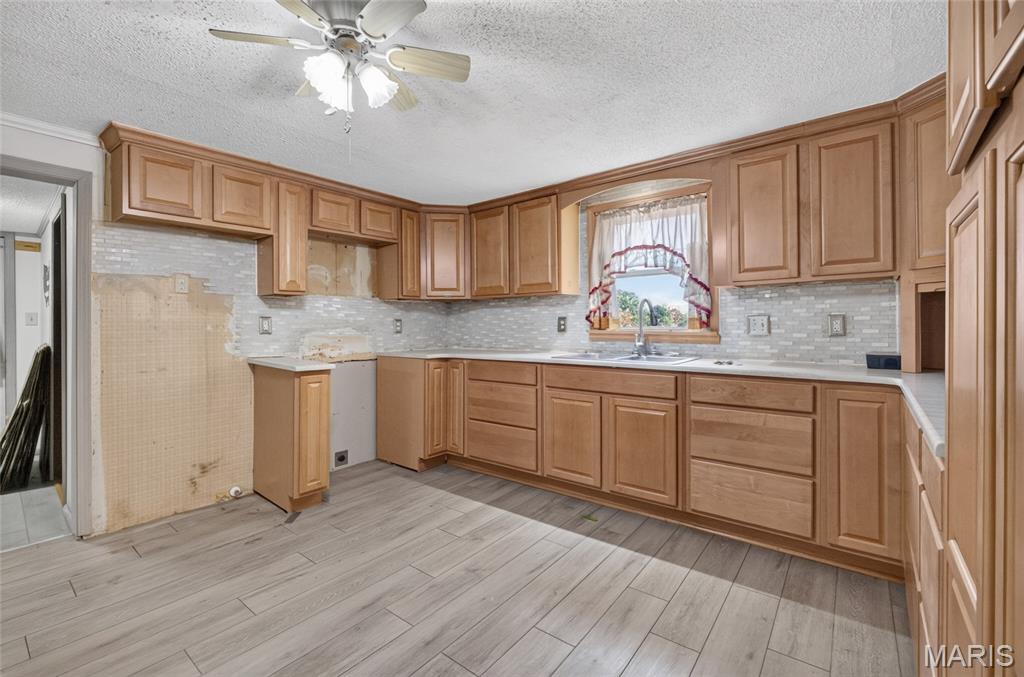 14123 Fleming Road Property Photo 20