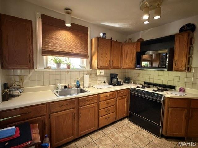 7329 Park Drive Property Photo 6