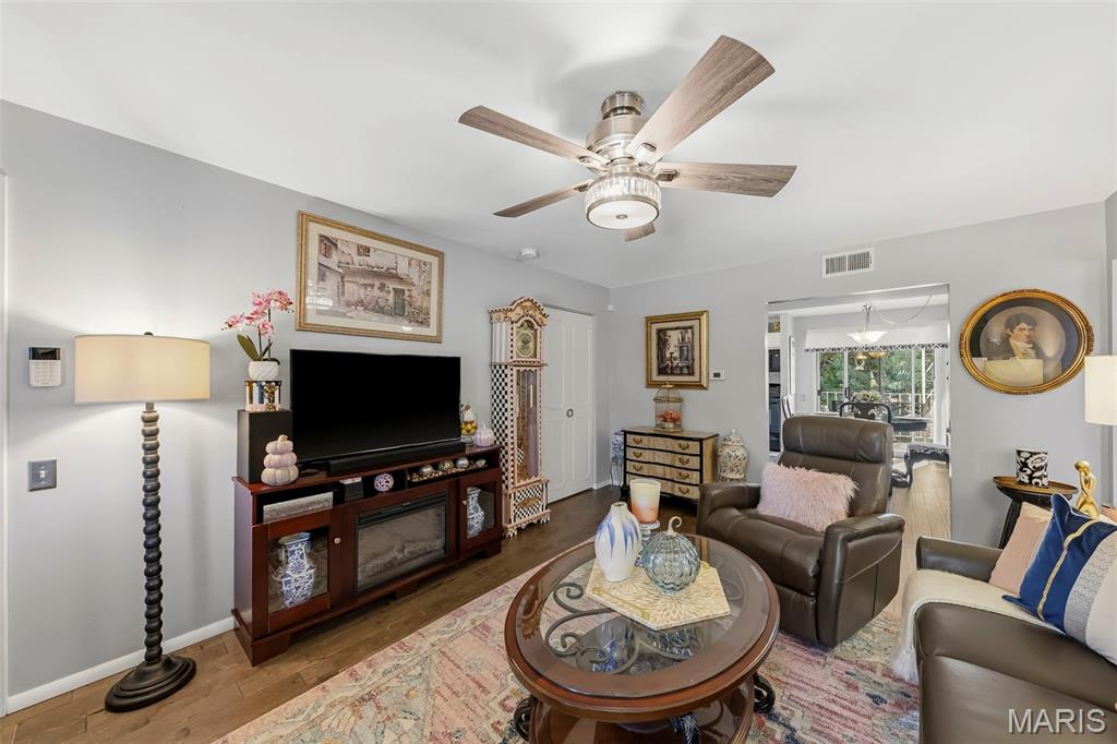 3228 Roger Williams Drive D Property Photo 4