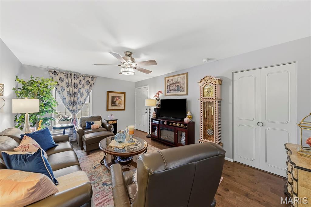 3228 Roger Williams Drive D Property Photo 5