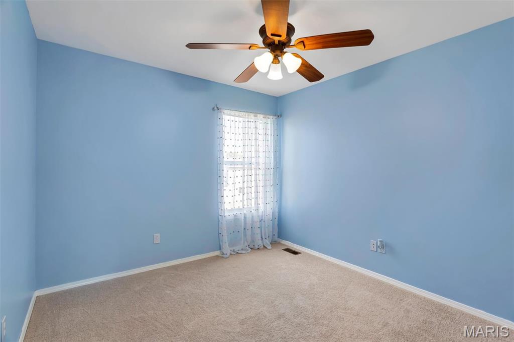 329 Pheasant Point Boulevard Property Photo 29