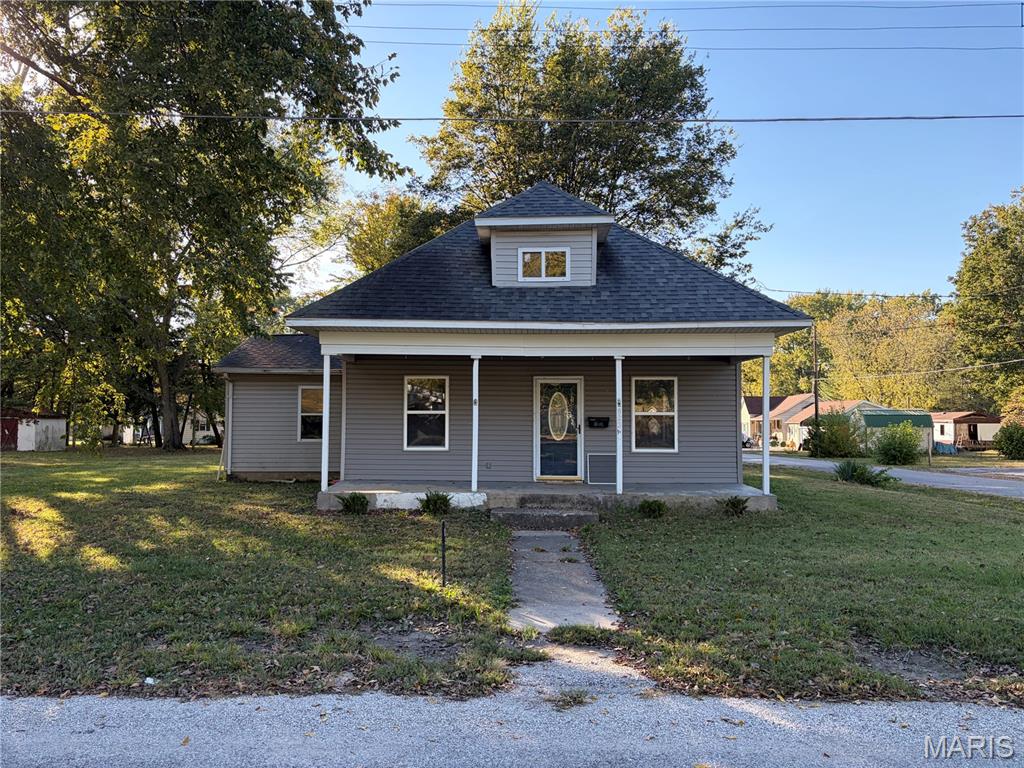 802 S Grace Street Property Photo 1