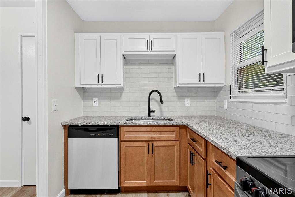 680 Jamaica Place Property Photo 17