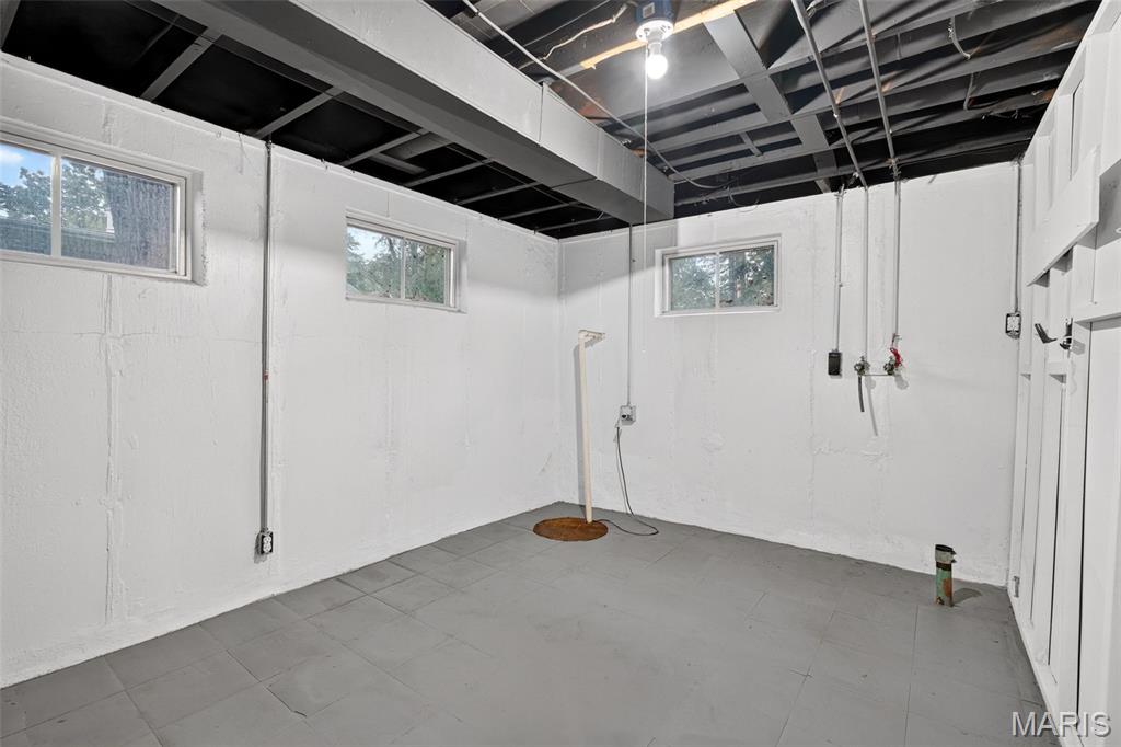 680 Jamaica Place Property Photo 33