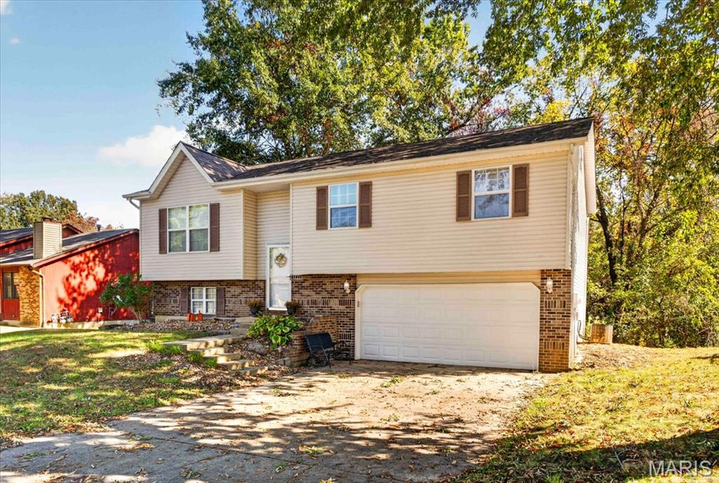 1264 Ridgewood Court Property Photo 2