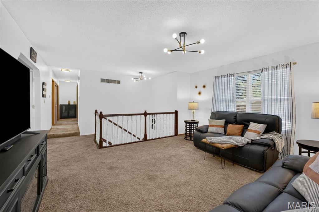 1264 Ridgewood Court Property Photo 4