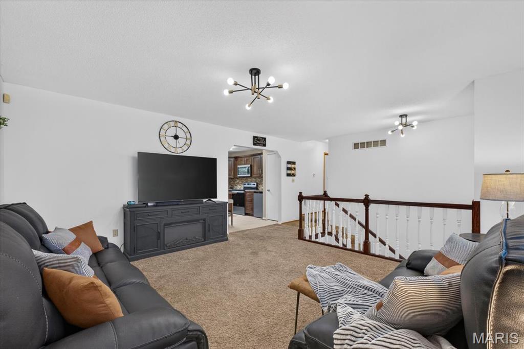 1264 Ridgewood Court Property Photo 5