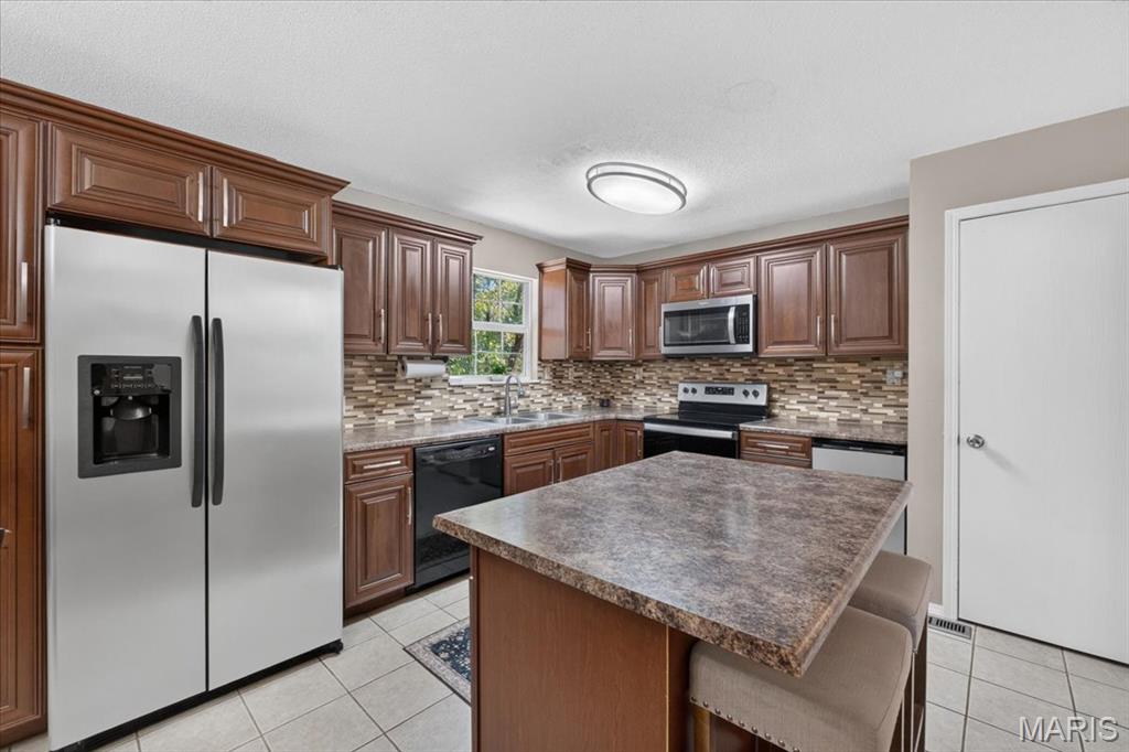 1264 Ridgewood Court Property Photo 7