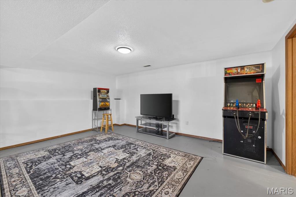 1264 Ridgewood Court Property Photo 21