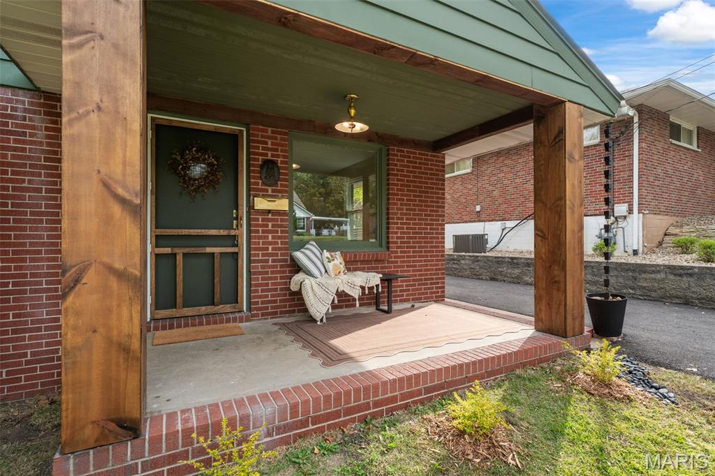 2221 Norside Drive Property Photo 4