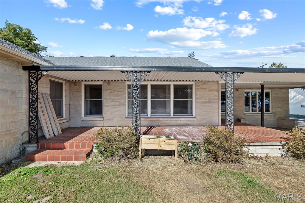 501 W Sturdivant Street Property Photo 4