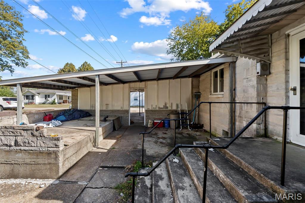 501 W Sturdivant Street Property Photo 7