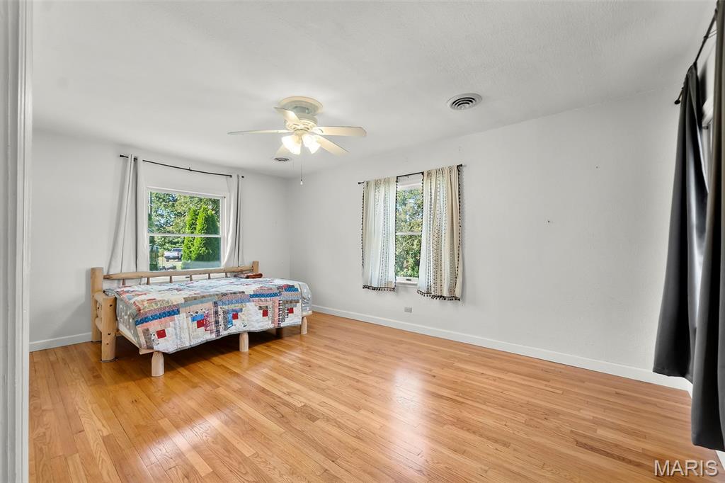 501 W Sturdivant Street Property Photo 25