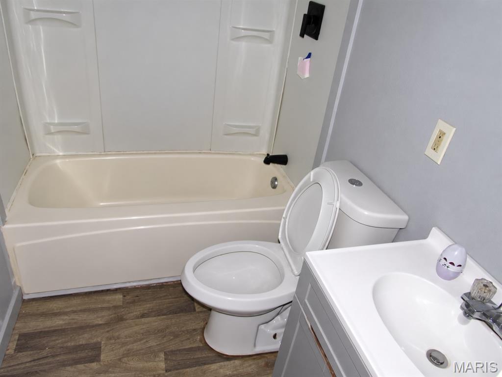 11 Saint Columba Drive Property Photo 3