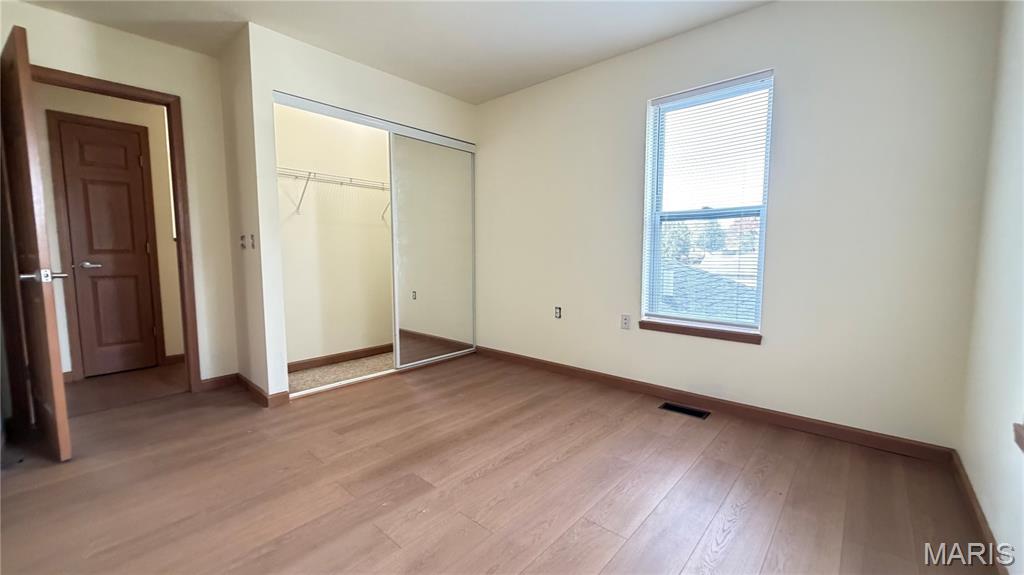 2133 E Lawrence Avenue Property Photo 5