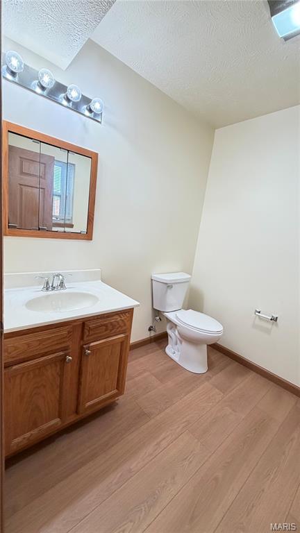 2133 E Lawrence Avenue Property Photo 7