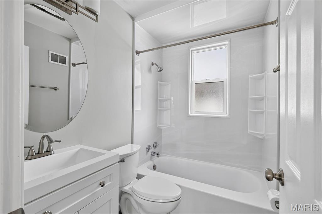 9819 Zykan Drive Property Photo 13