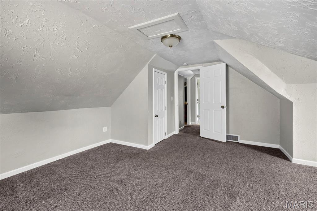 9819 Zykan Drive Property Photo 21