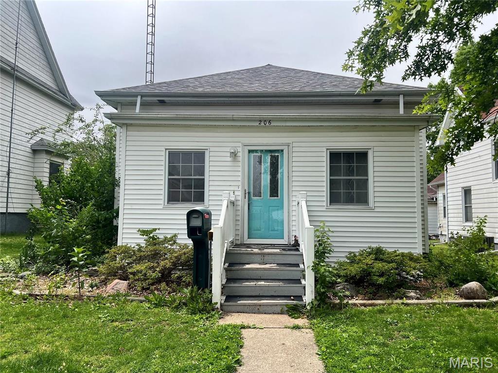 206 S Cedar Street Property Photo 1