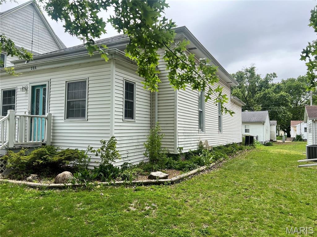 206 S Cedar Street Property Photo 3