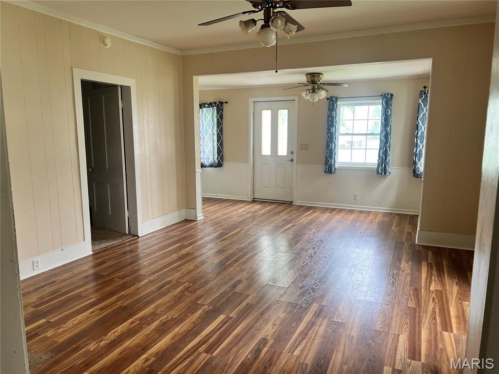 206 S Cedar Street Property Photo 5