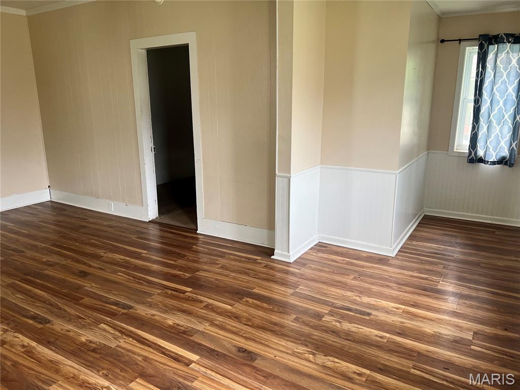 206 S Cedar Street Property Photo 8