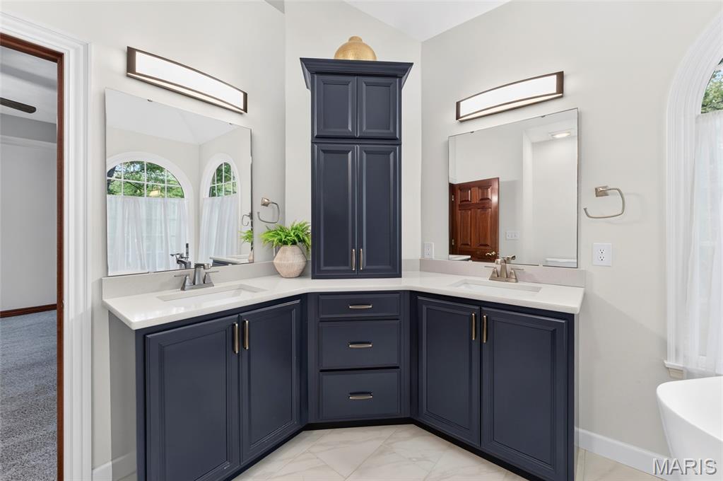 8 Jason Court Property Photo 29