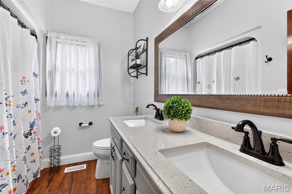 8 Jason Court Property Photo 36
