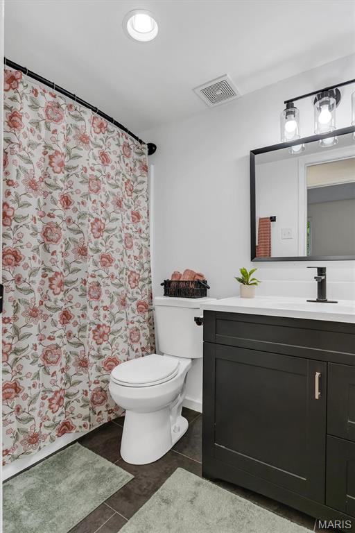 13579 Coliseum Drive B Property Photo 14