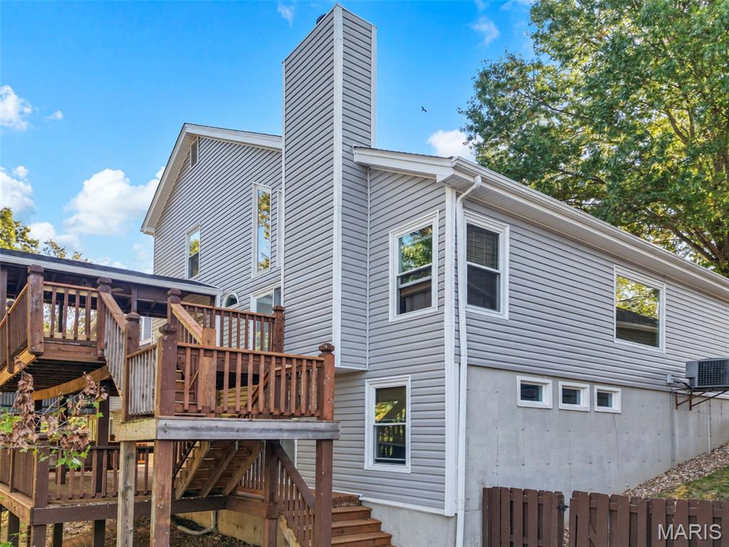 1529 Strawberry Glen Court Property Photo 18