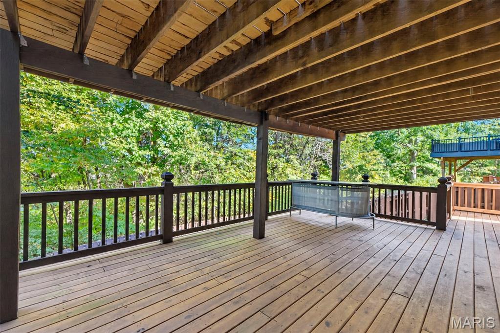 1529 Strawberry Glen Court Property Photo 24