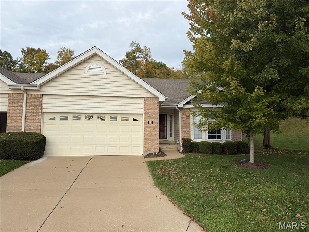 36 N Trumbull Circle 36b Property Photo 1