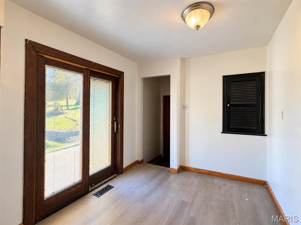 10916 Arctic Drive Property Photo 7