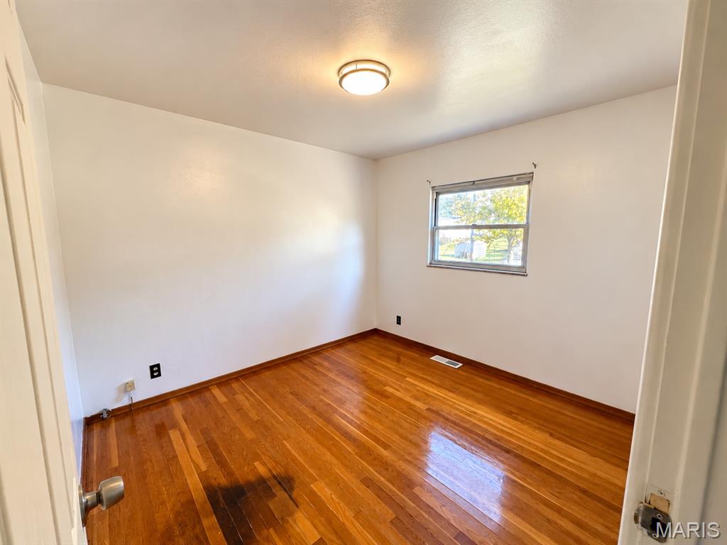 10916 Arctic Drive Property Photo 12