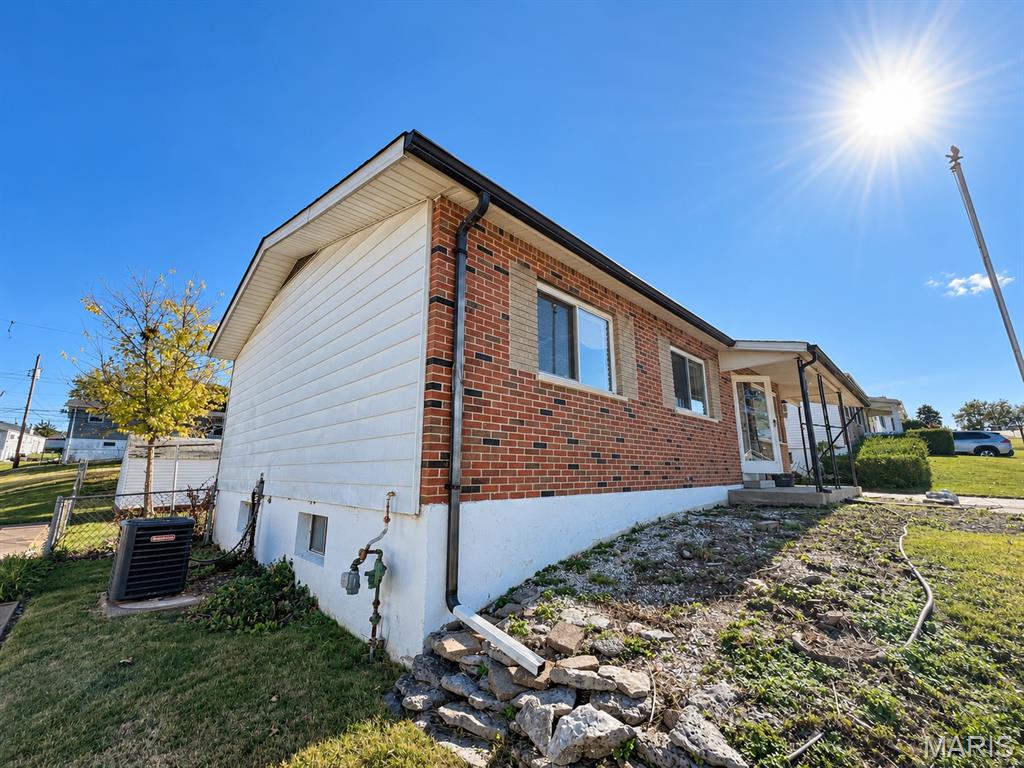 10916 Arctic Drive Property Photo 17