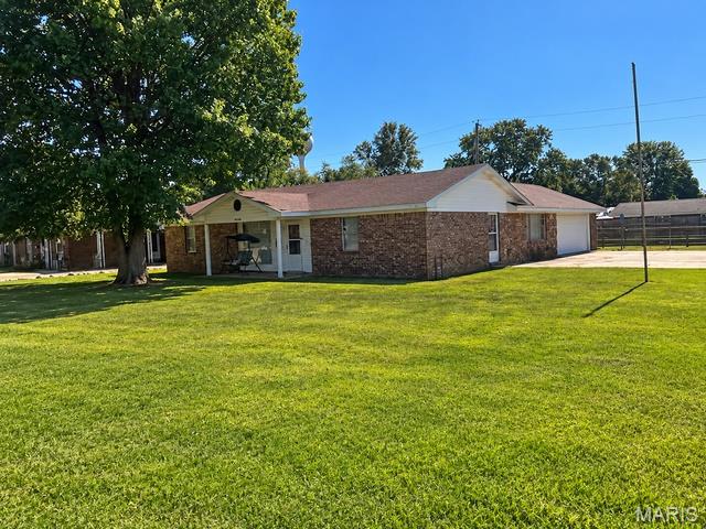 415 Stafford Dr Property Photo 1