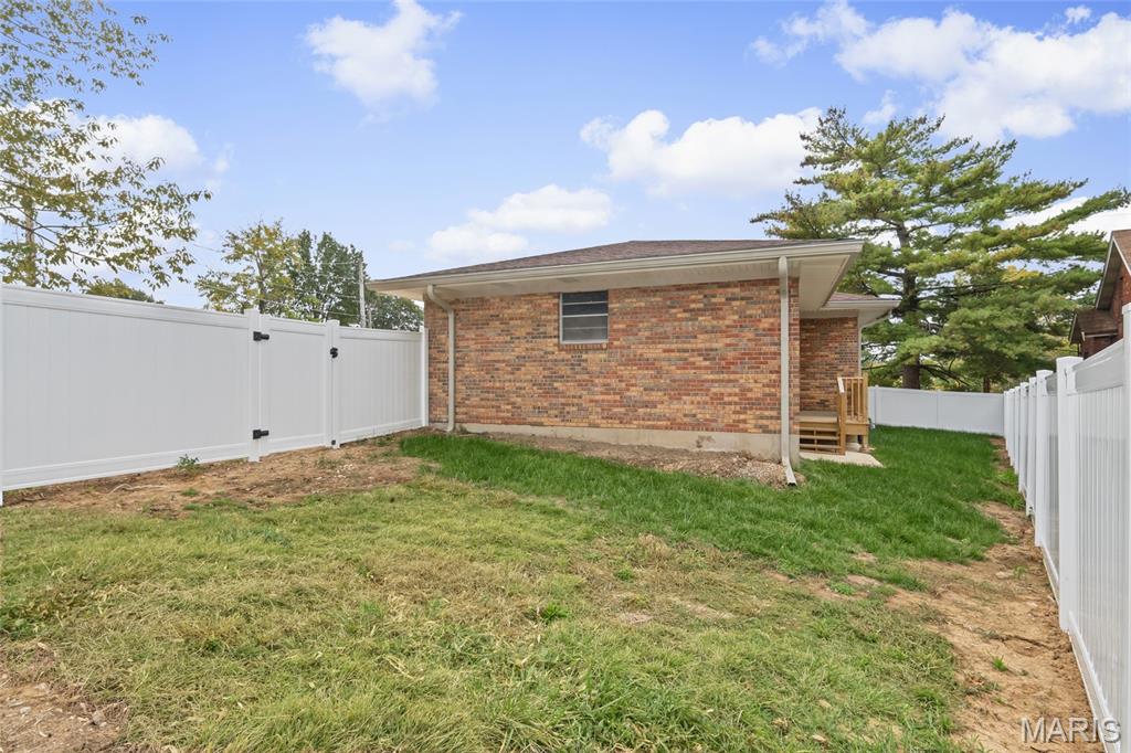 9045 Mathilda Avenue Property Photo 27
