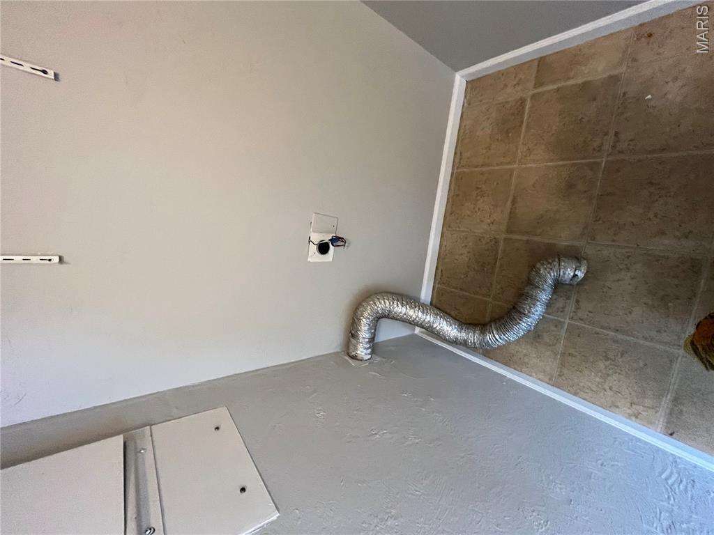 1007 W Nixon Drive Property Photo 7