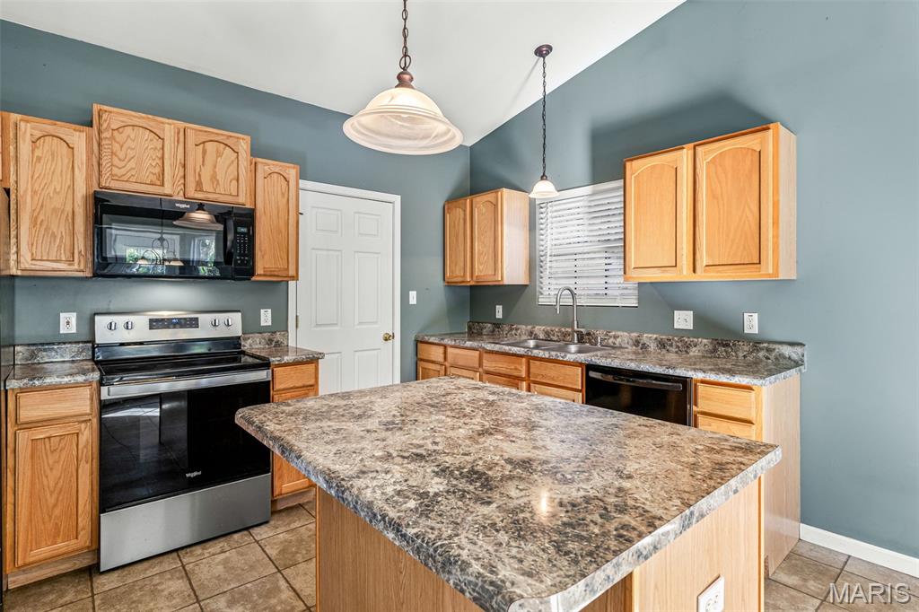 3880 Fountain City Road Property Photo 12