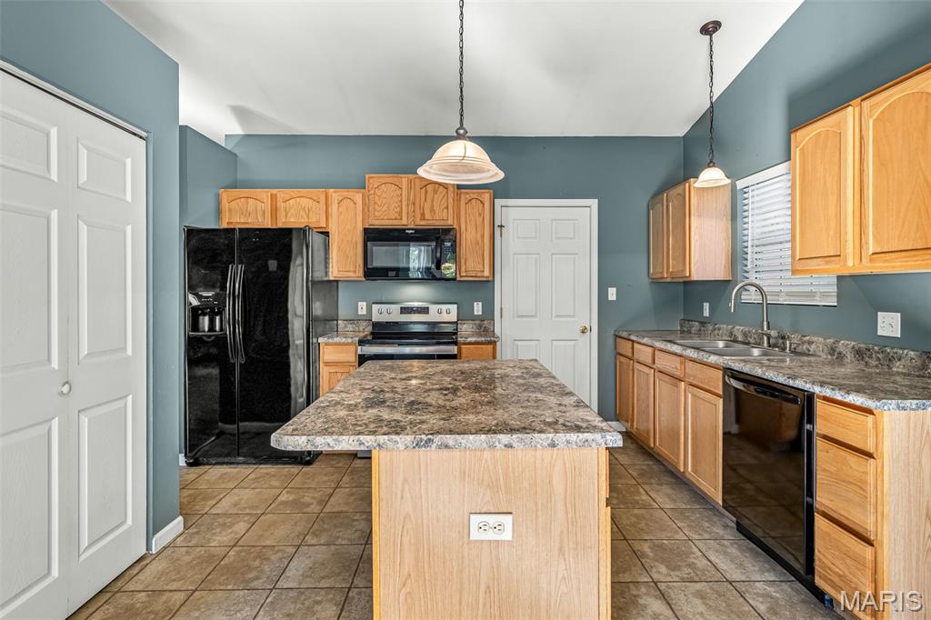 3880 Fountain City Road Property Photo 13