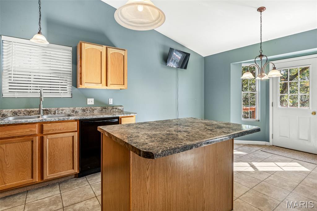 3880 Fountain City Road Property Photo 14