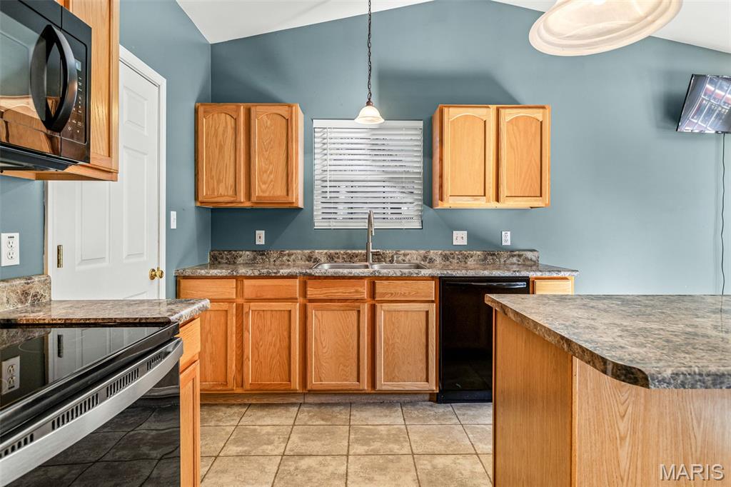 3880 Fountain City Road Property Photo 15