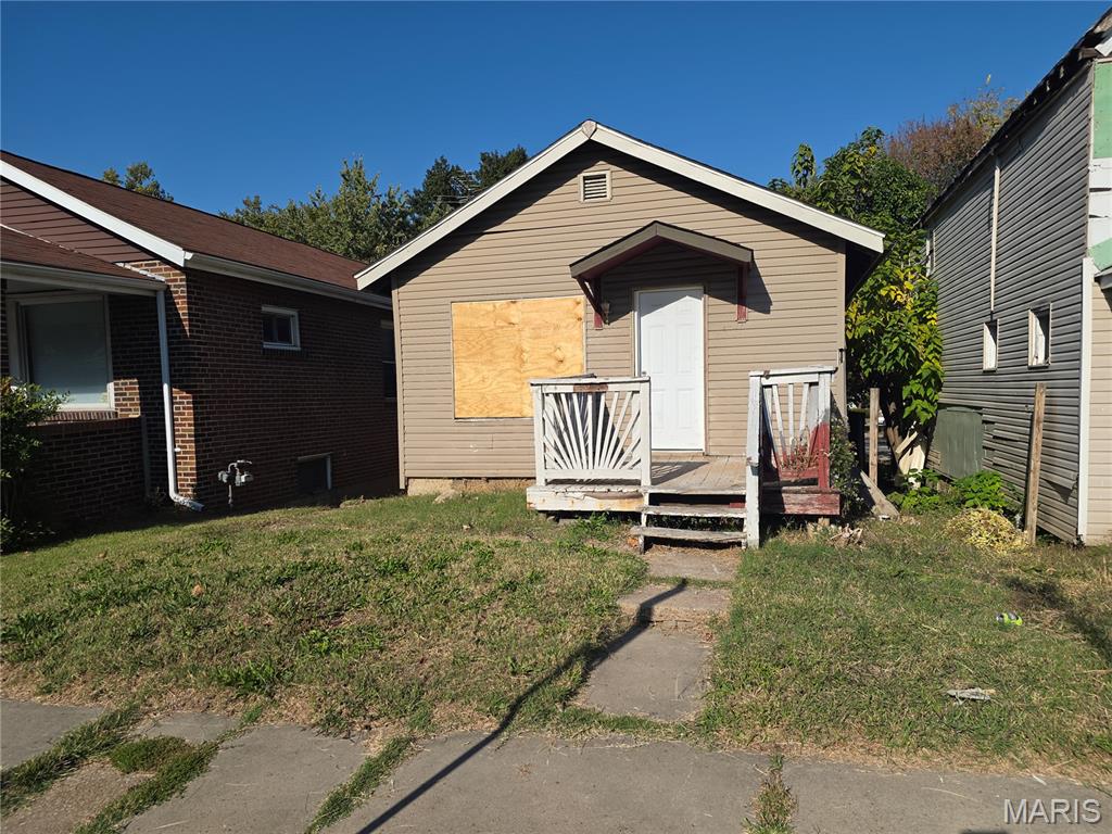 5917 Harney Avenue Property Photo 1