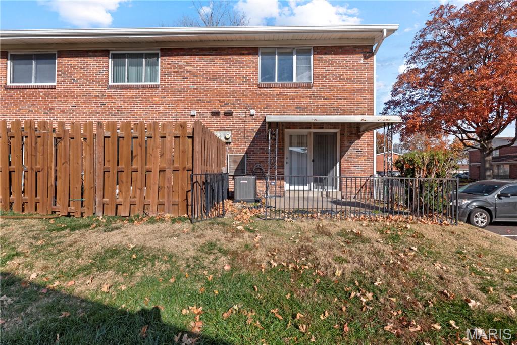 10587 Carroll Wood Way Property Photo 23